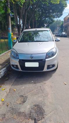 RENAULT SANDERO 1.6 PRIVILÉGE 16V FLEX 4P AUTOMÁTICO
